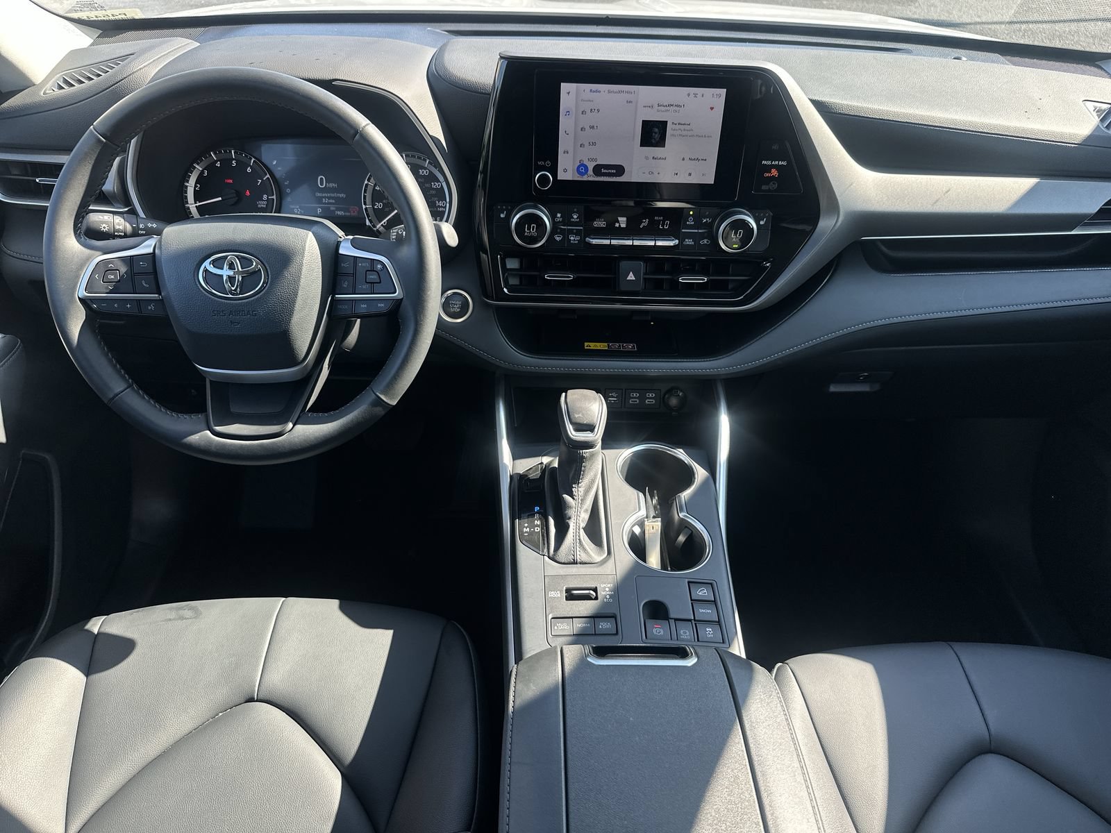 Used 2026 Toyota Highlander XLE AWD/4WD image 18