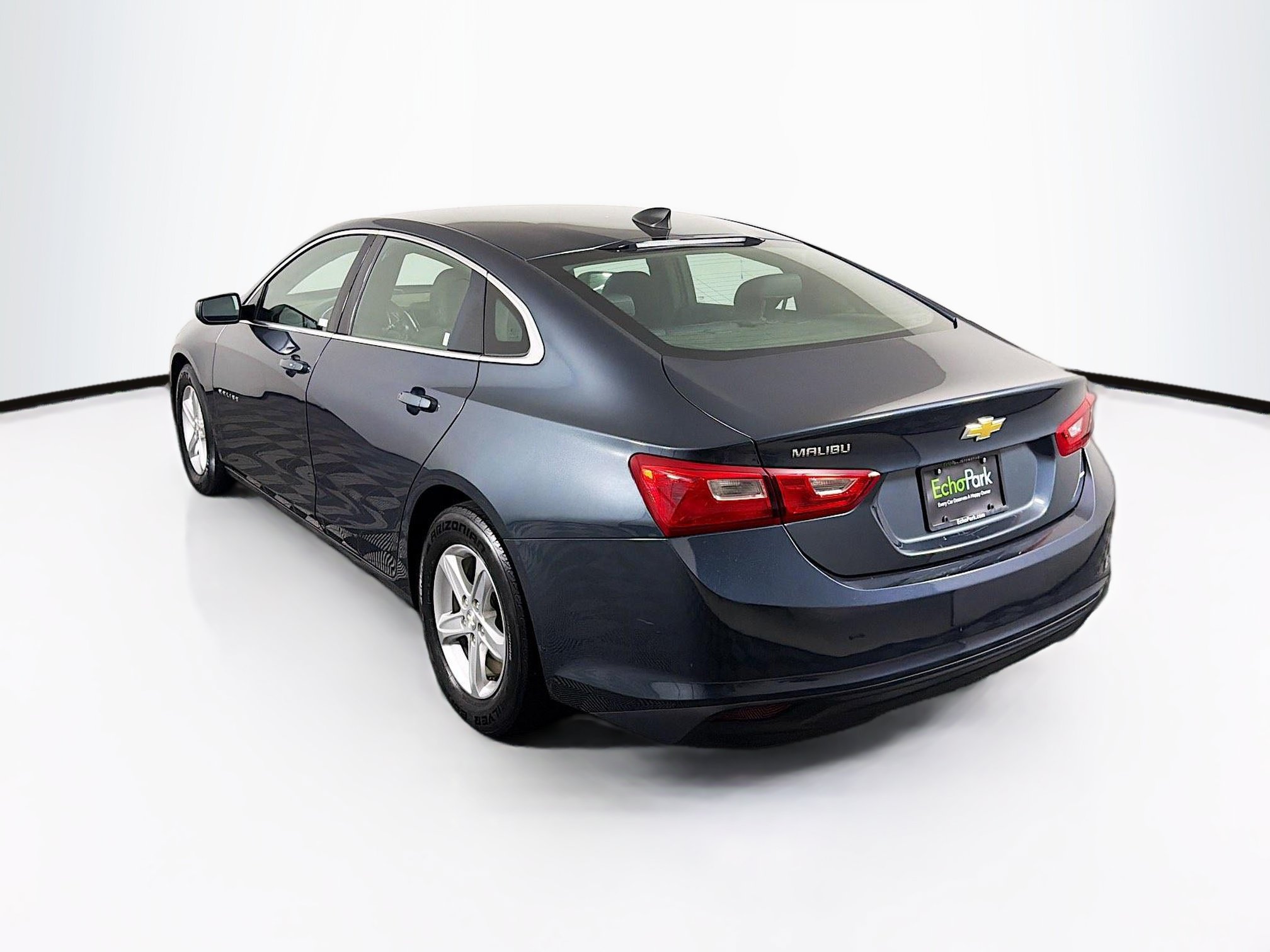 Used 2019 Chevrolet Malibu LS FWD image 5