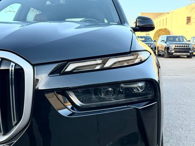 Used 2023 BMW X7 xDrive40i w/ Executive Package image 14