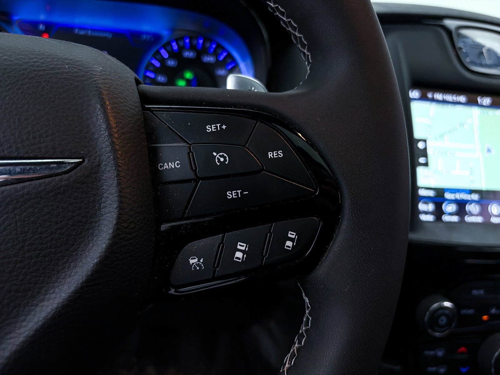 Used 2022 Chrysler 300 S w/ Safetytec Plus Group image 31