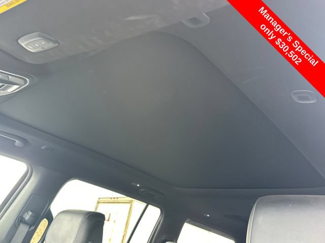 Used 2022 Jeep Wagoneer Series II w/ Premium Group I AWD/4WD image 11