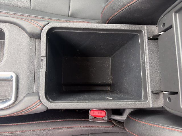 Used 2024 Nissan Sentra SR w/ SR Premium Package FWD image 12