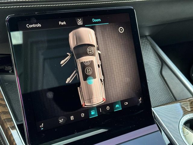 Certified 2025 Cadillac Escalade Sport Platinum AWD/4WD image 27