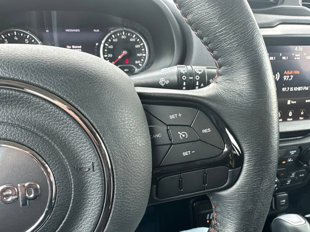 Used 2022 Jeep Renegade Trailhawk AWD/4WD image 40