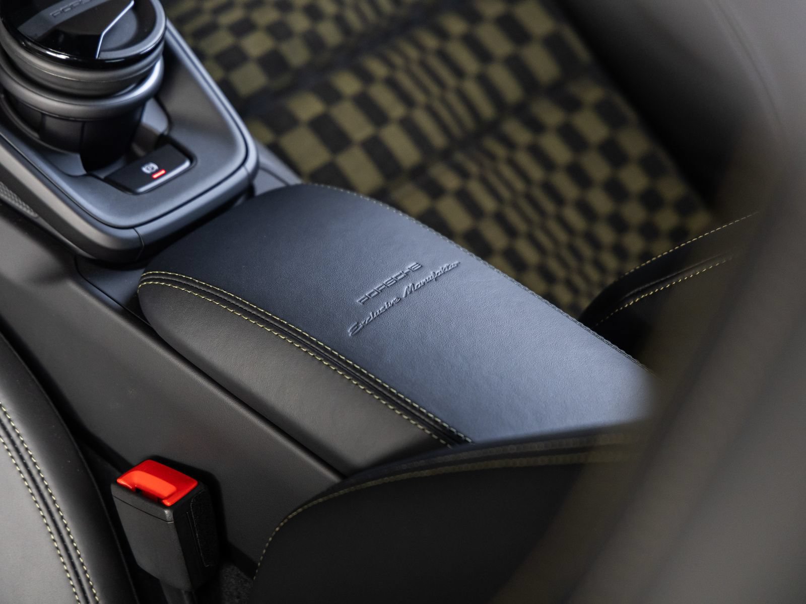 Certified 2026 Porsche 911 GTS RWD image 45
