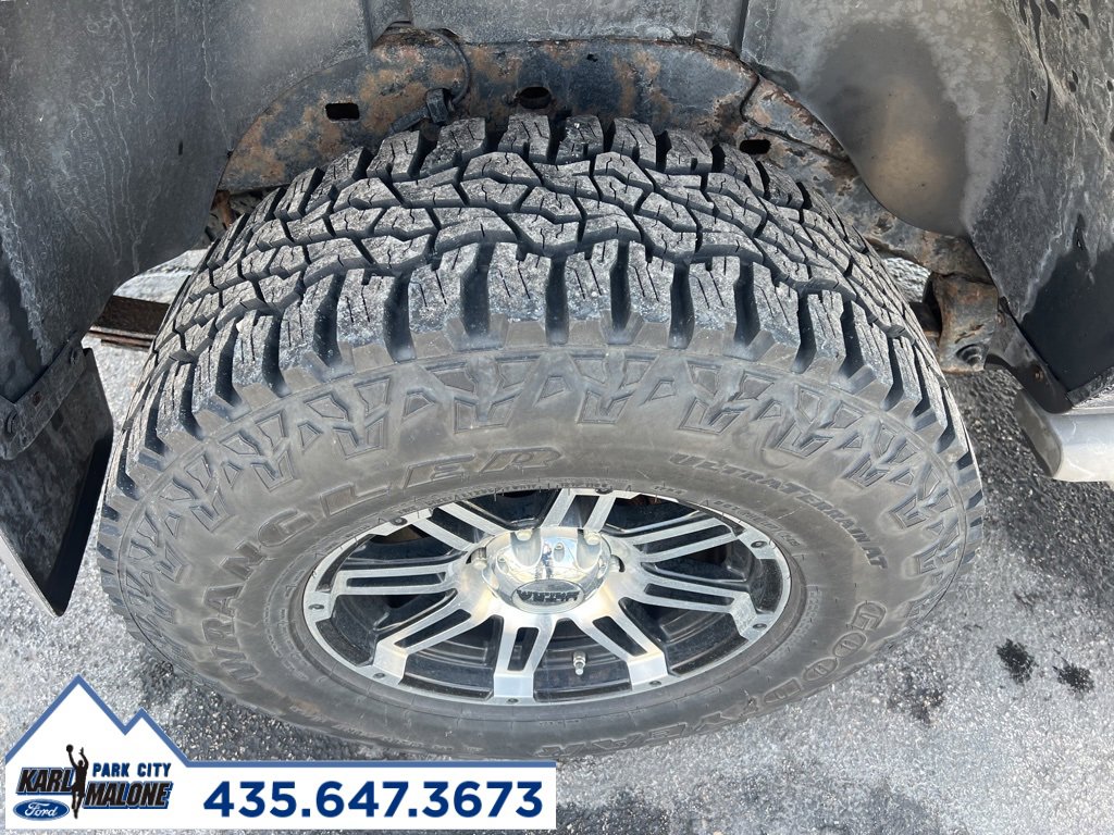 Used 2009 HUMMER H3T Alpha image 4