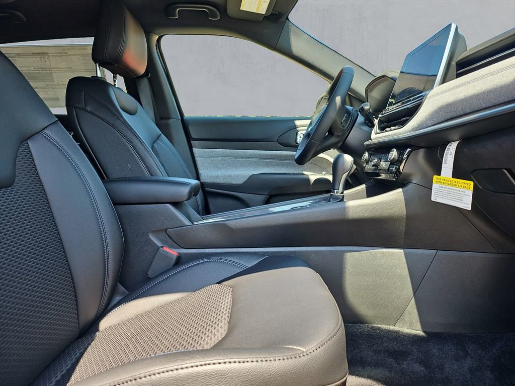 New 2025 Jeep Compass Latitude image 15