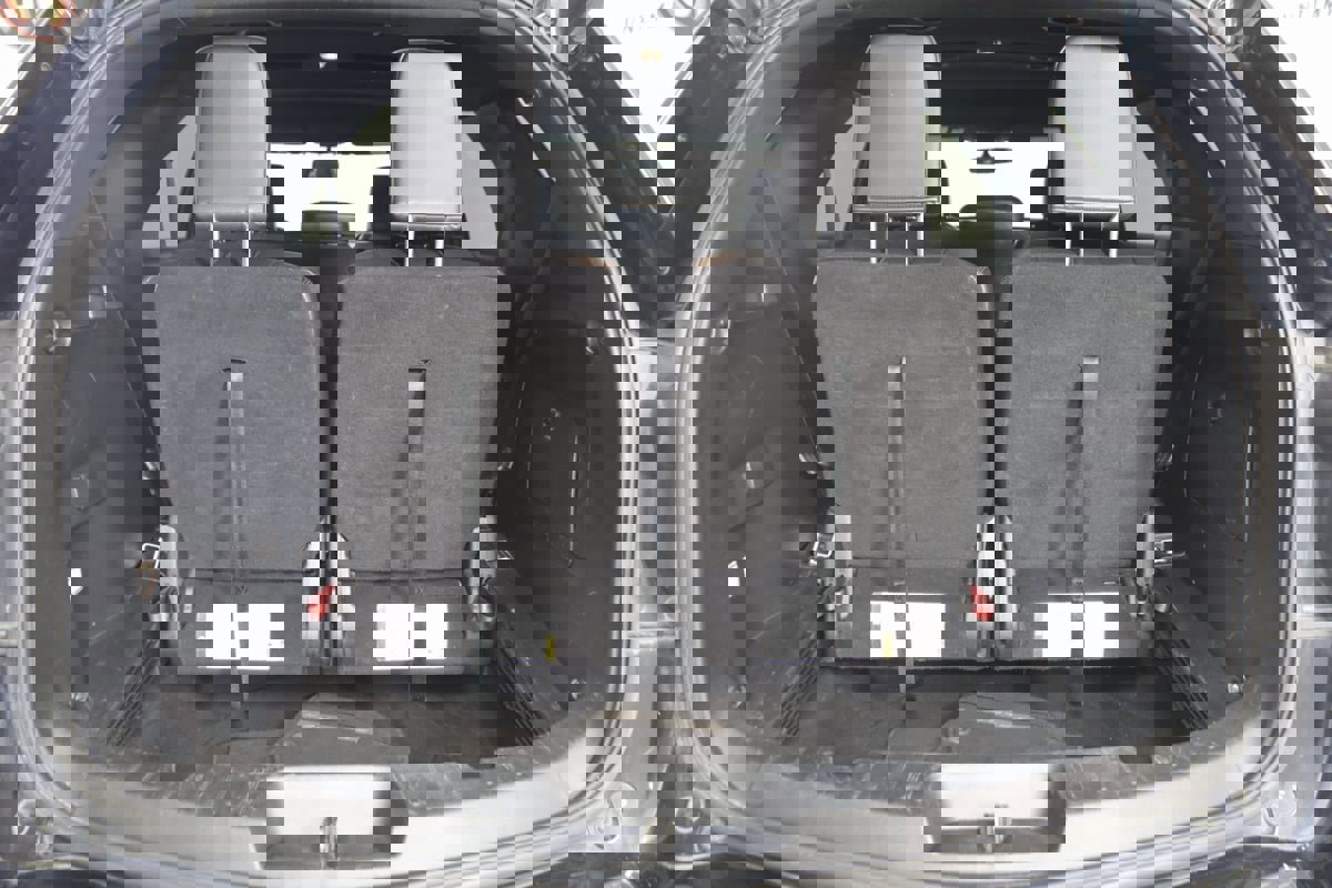 Used 2018 Ford Explorer XLT w/ Equipment Group 202A image 48