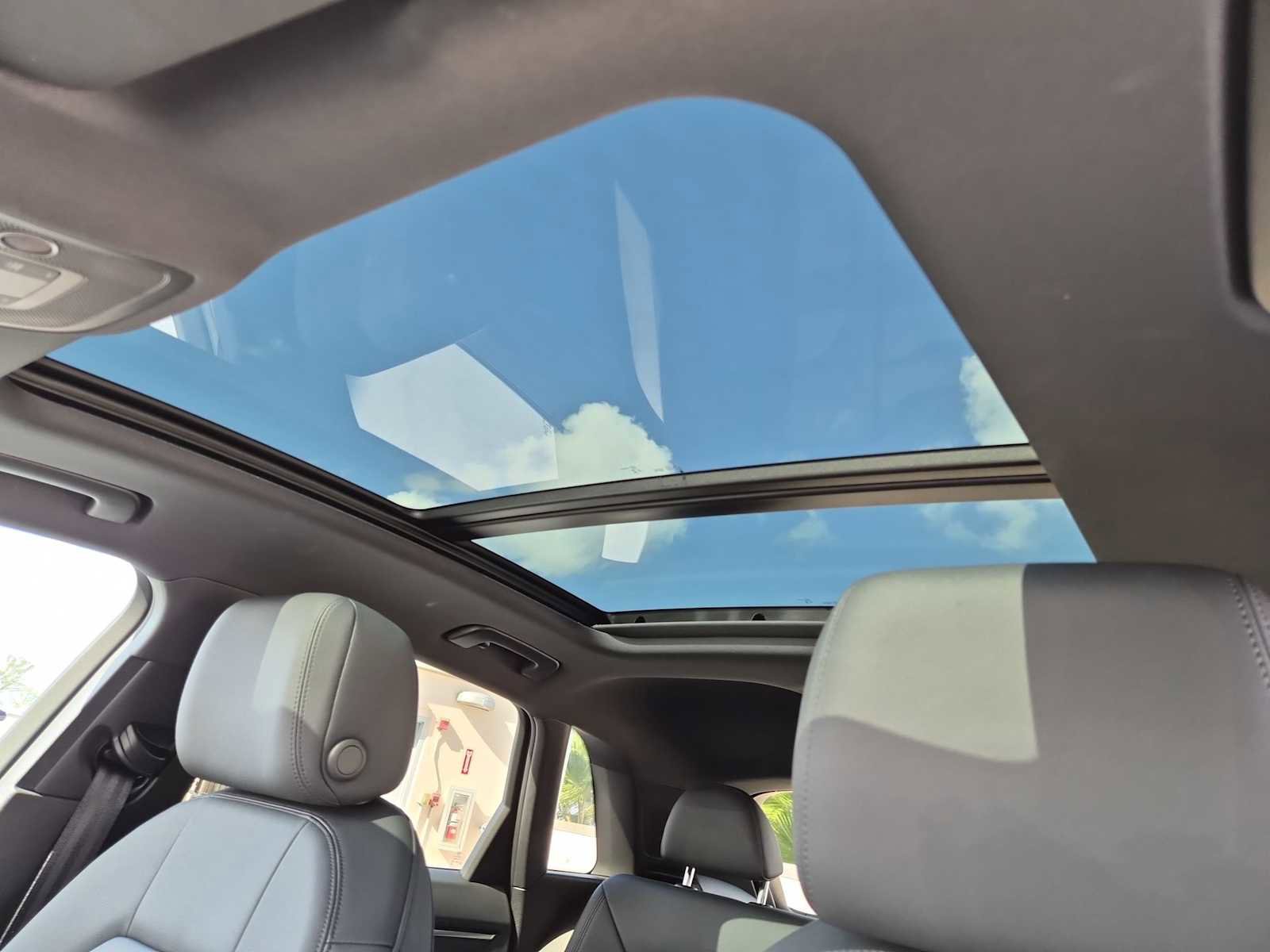 Used 2025 Audi Q3 2.0T Premium w/ Convenience Package image 18