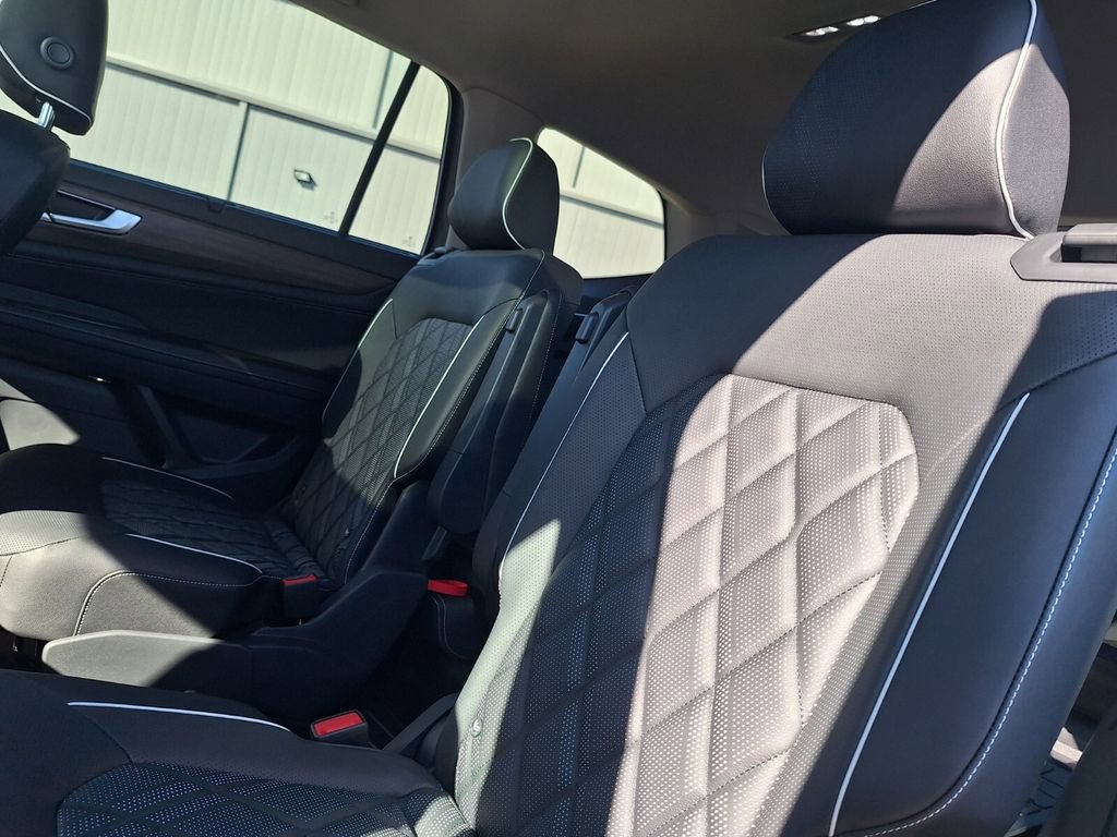 New 2026 Volkswagen Atlas SEL Premium R-Line image 24