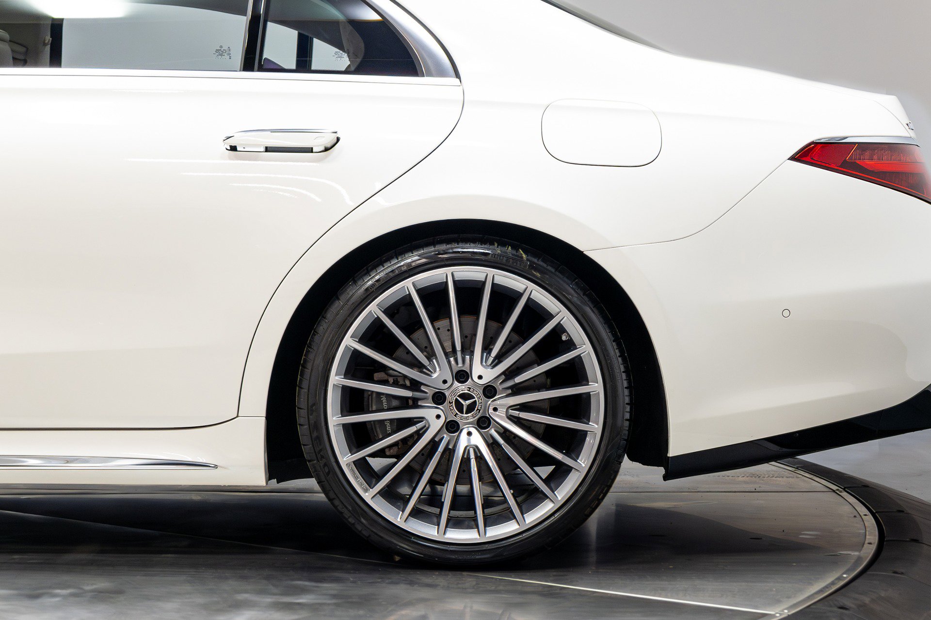 Used 2022 Mercedes-Benz S 580 4MATIC Sedan image 39