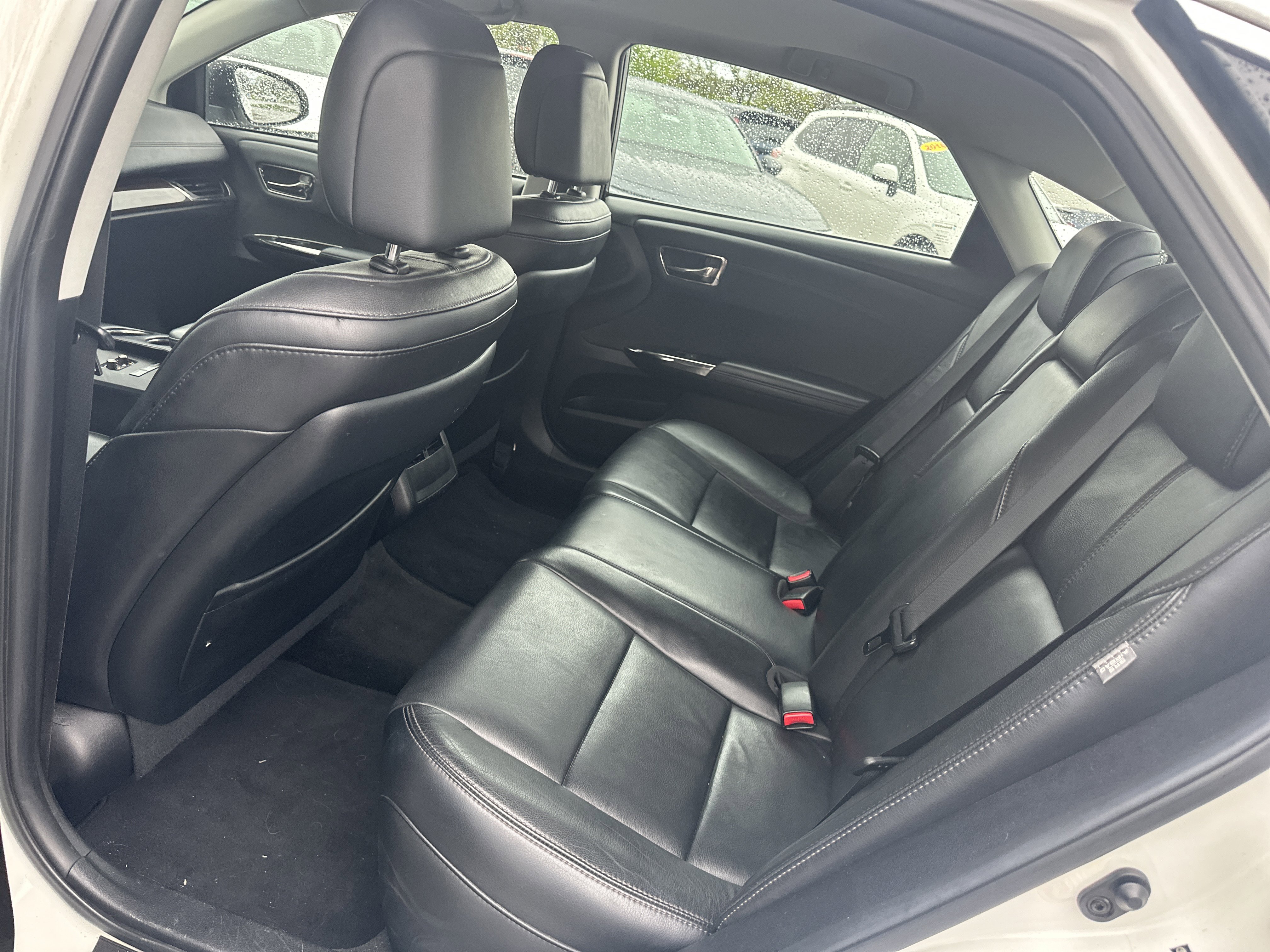 Used 2015 Toyota Avalon XLE Touring FWD image 13