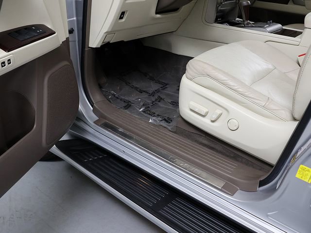 Used 2019 Lexus GX 460 Premium w/ Premium Package AWD/4WD image 27