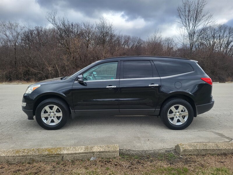 Used 2012 Chevrolet Traverse LT FWD image 3
