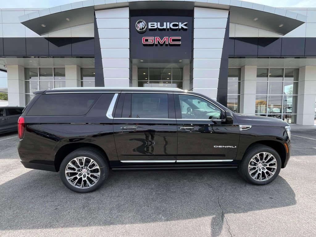 New 2026 GMC Yukon XL Denali w/ Denali Reserve Package AWD/4WD image 2