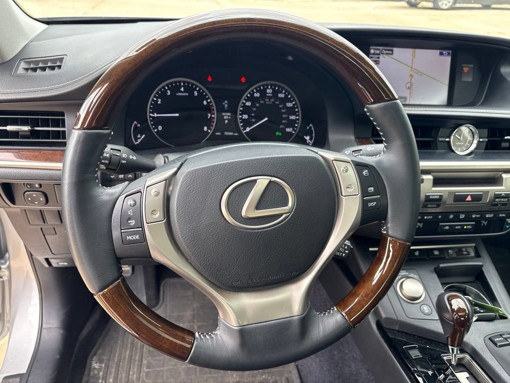 Used 2015 Lexus ES 350 w/ Luxury Package FWD image 15