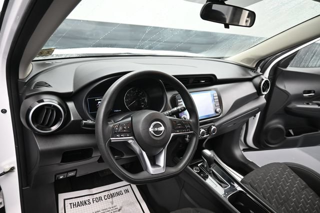 Used 2023 Nissan Kicks SV FWD image 13