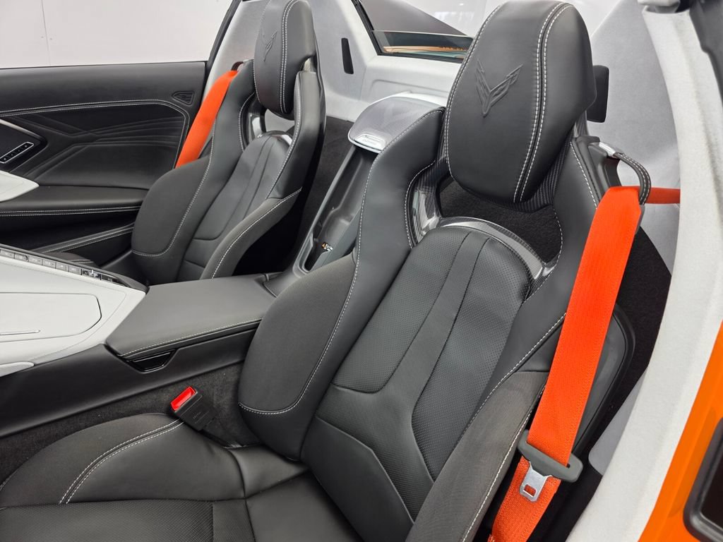Used 2024 Chevrolet Corvette Z06 w/ Stealth Interior Trim Package RWD image 12