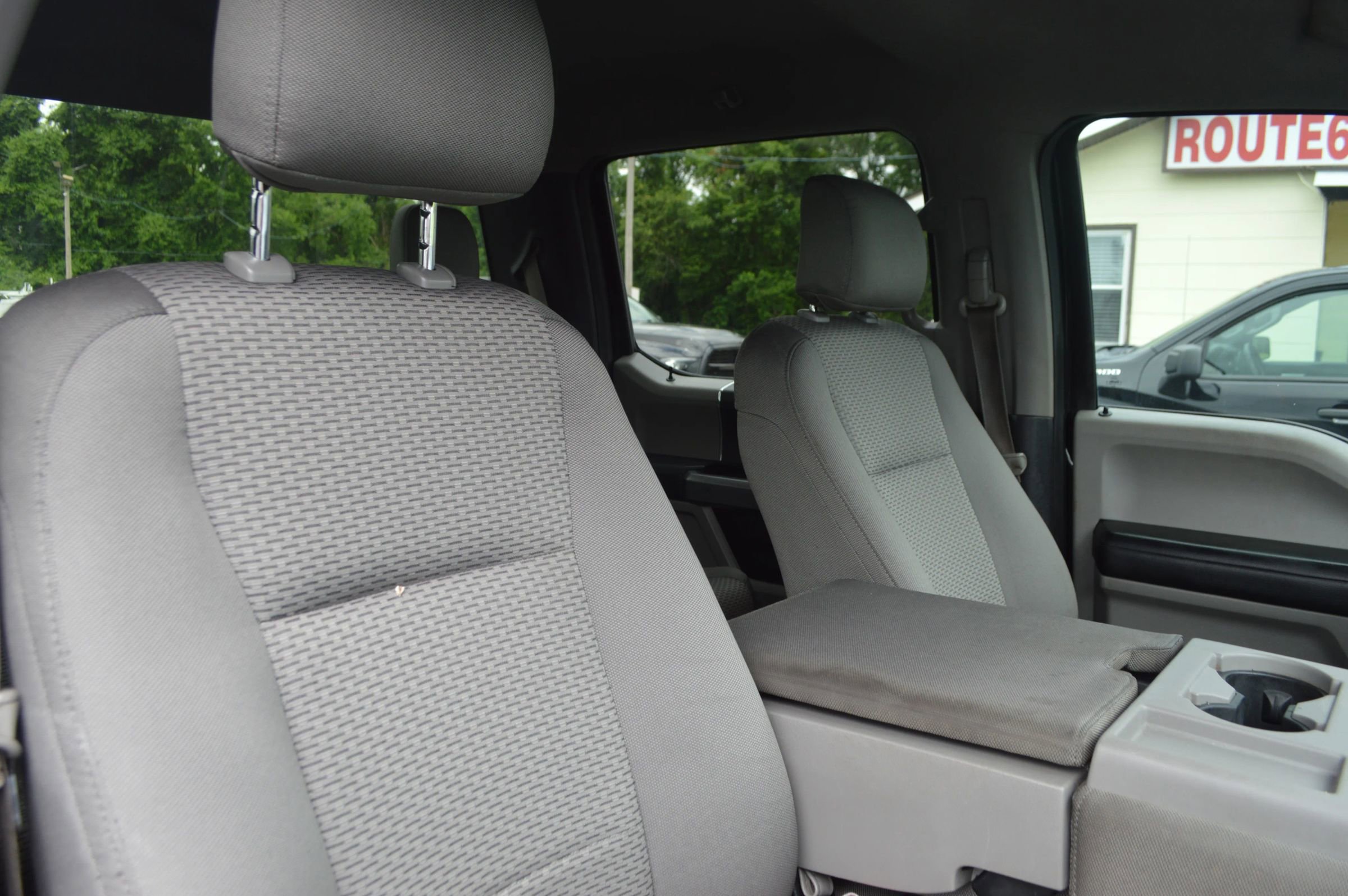 Used 2015 Ford F150 XLT image 19
