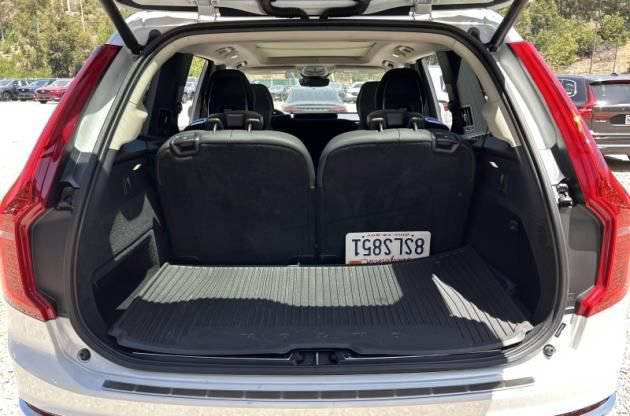 Used 2023 Volvo XC90 B6 Plus w/ Protection Package Premier AWD/4WD image 9