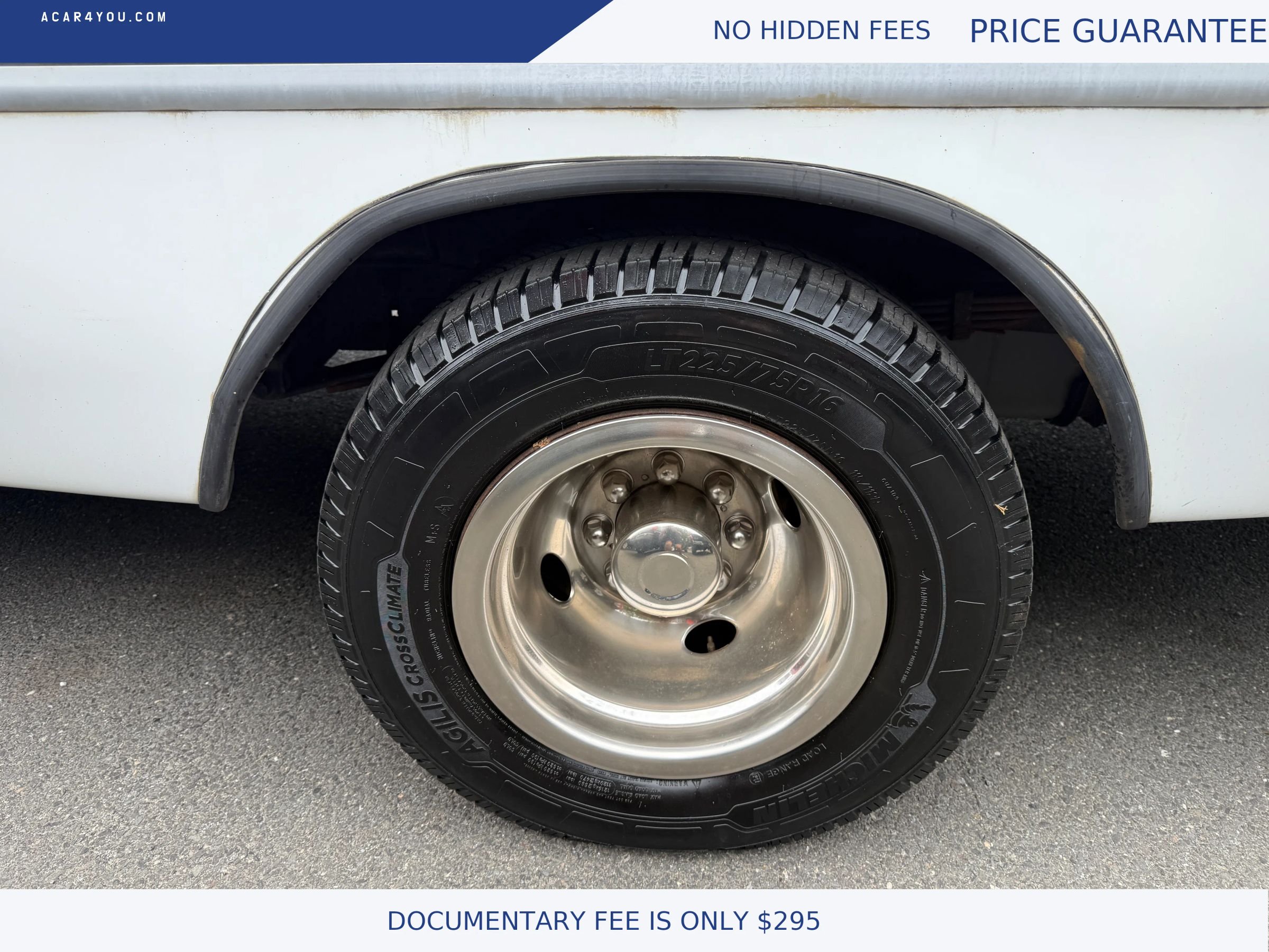 Used 2016 Ford E-350 and Econoline 350 Super Duty w/ Power Windows & Locks Group RWD image 20