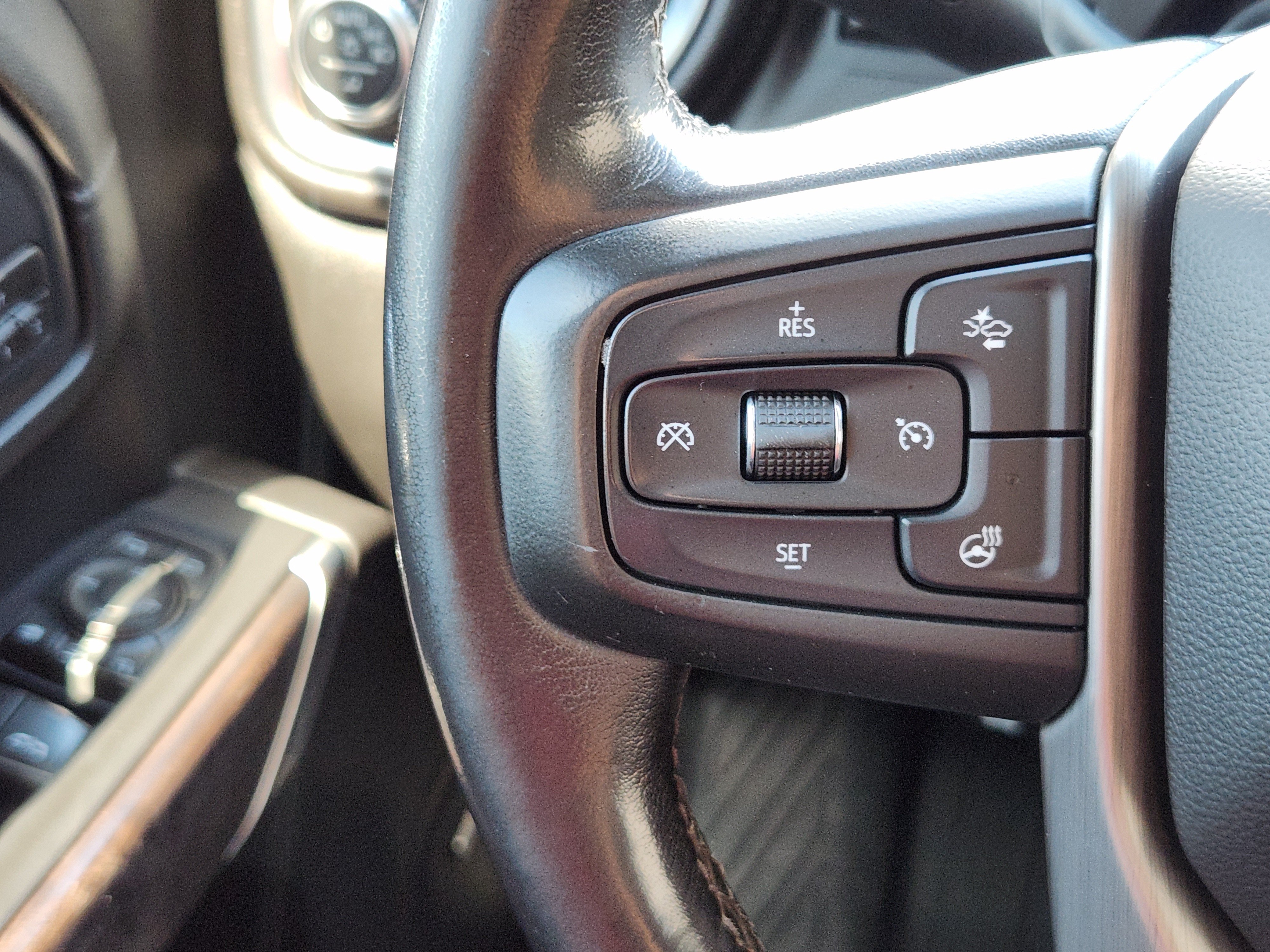 Used 2020 GMC Sierra 3500 Denali w/ Denali Ultimate Package AWD/4WD image 29