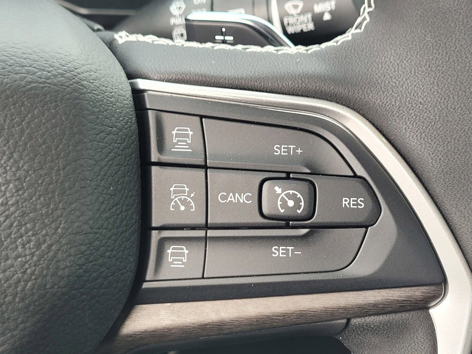 New 2025 Jeep Grand Cherokee L Limited w/ Luxury Tech Group II image 20