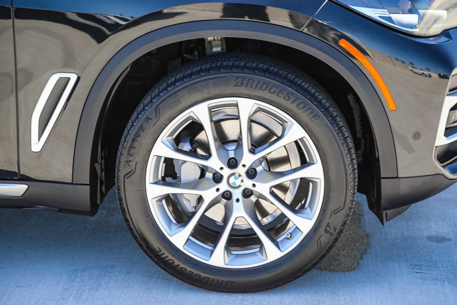 Used 2023 BMW X5 sDrive40i w/ Climate Comfort Package RWD image 10