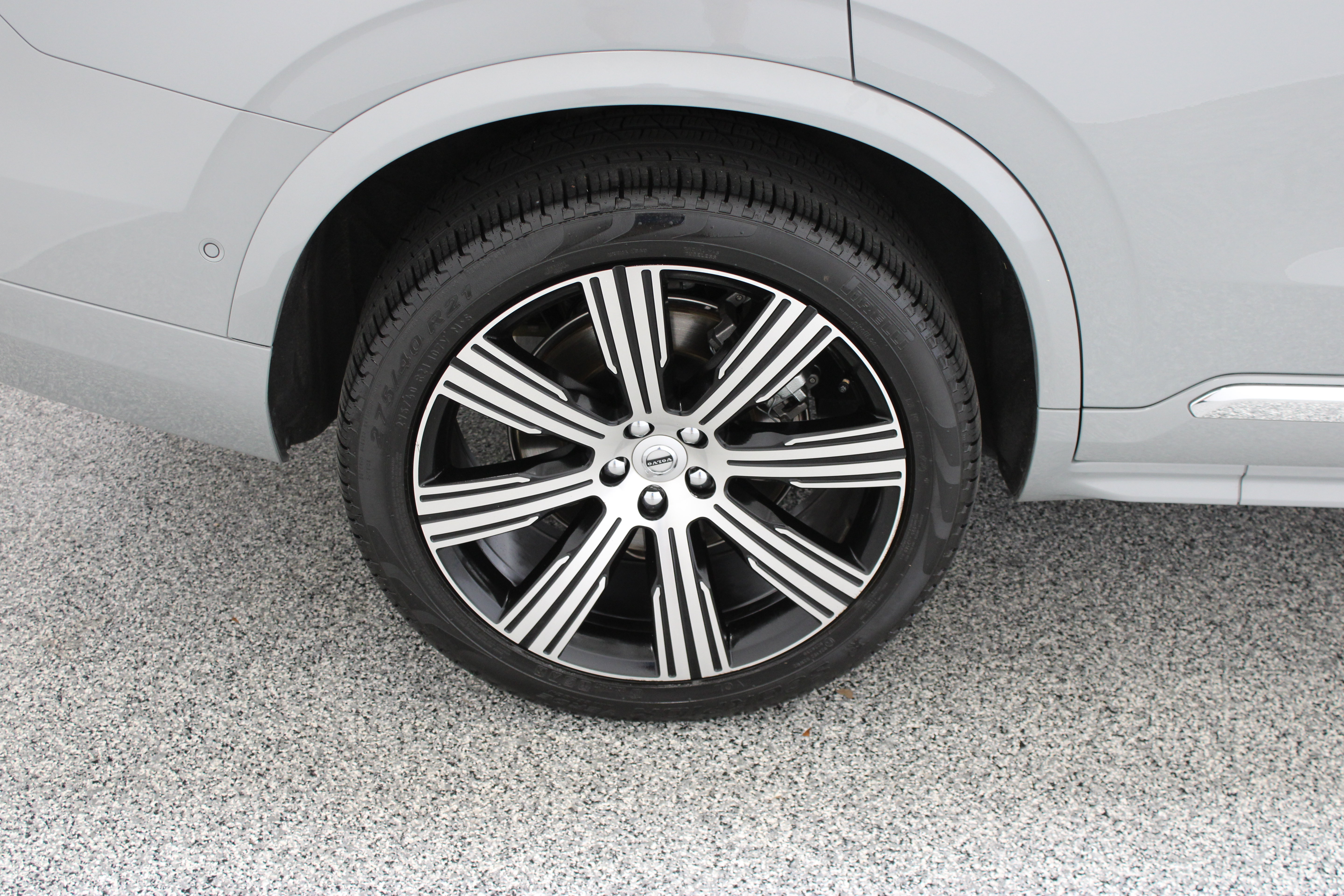 Used 2025 Volvo XC90 B6 Ultra w/ Protection Package Premier AWD/4WD image 6