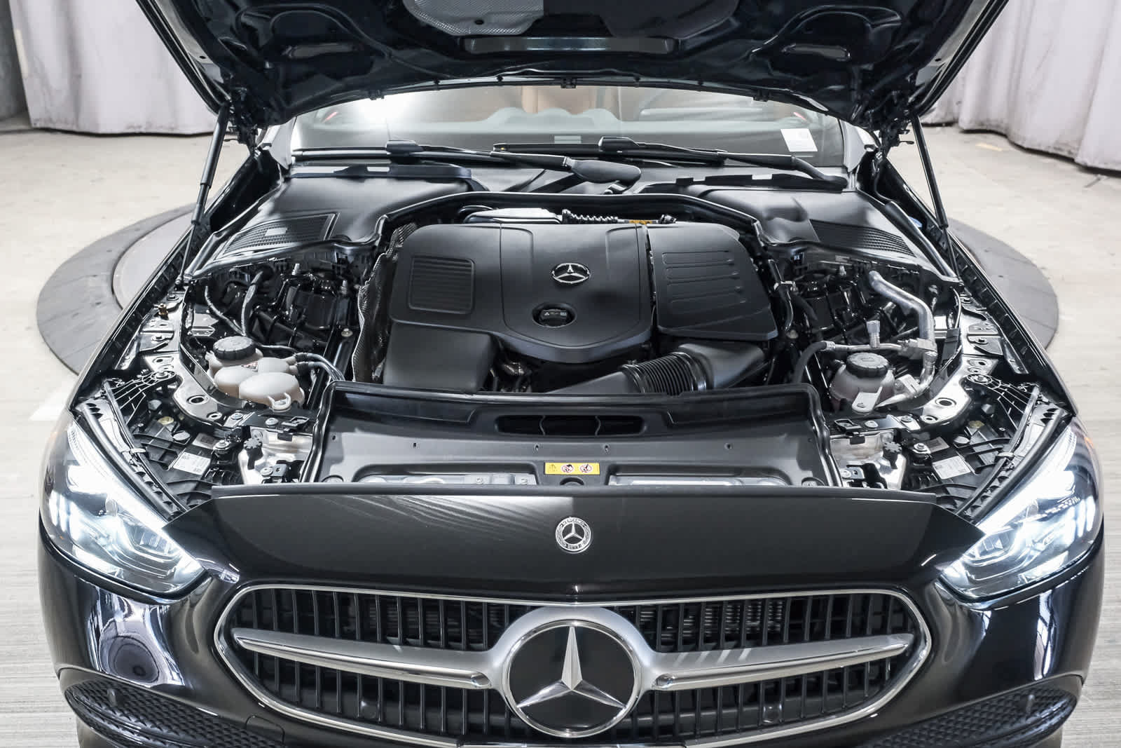 Used 2026 Mercedes-Benz C 300 Sedan image 32