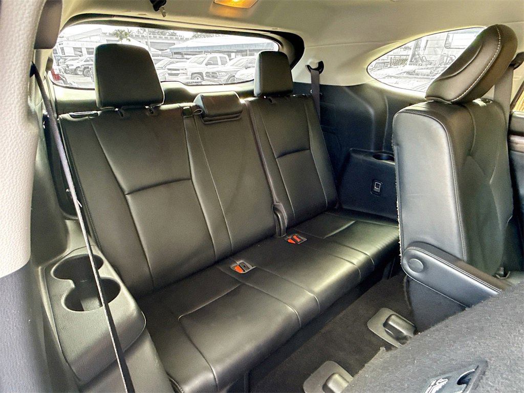 Used 2021 Toyota Highlander Limited image 30