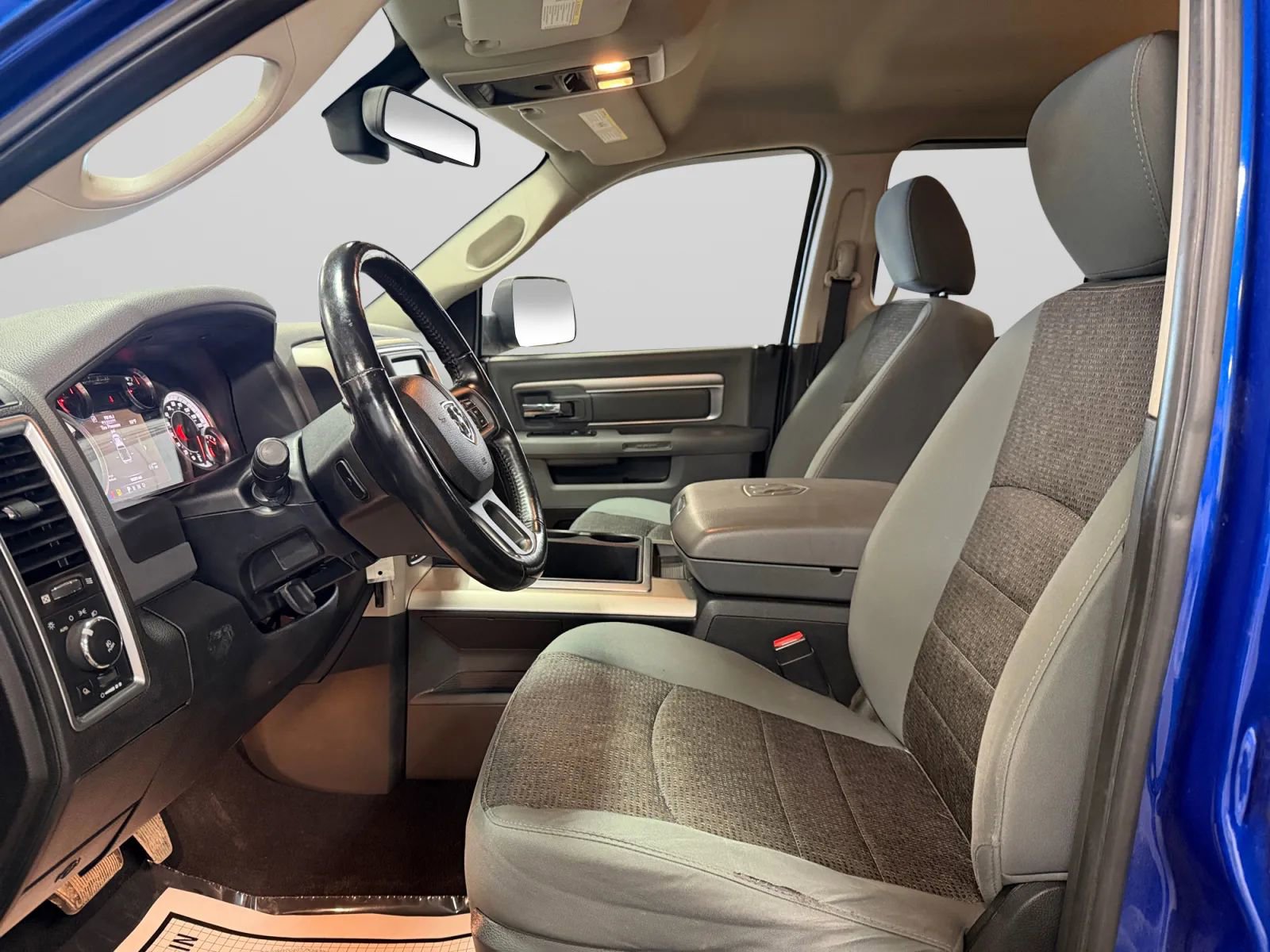 Used 2014 RAM 1500 Outdoorsman image 15