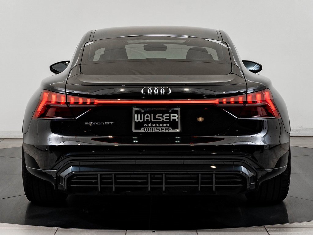 Used 2023 Audi e-tron GT Premium Plus image 7