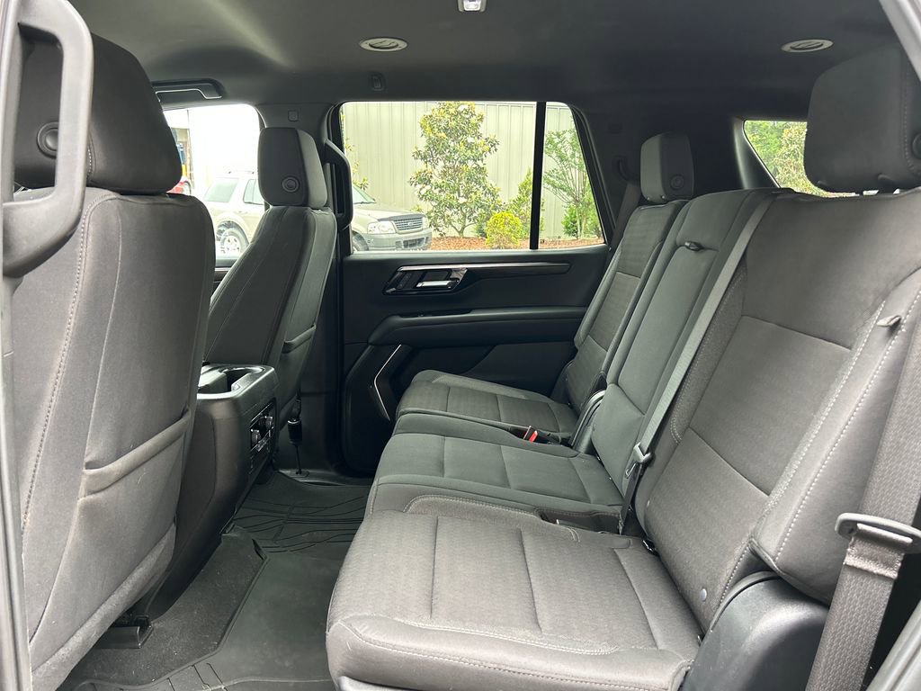 Used 2025 Chevrolet Tahoe LS w/ LPO, Dark Essentials Package RWD image 13
