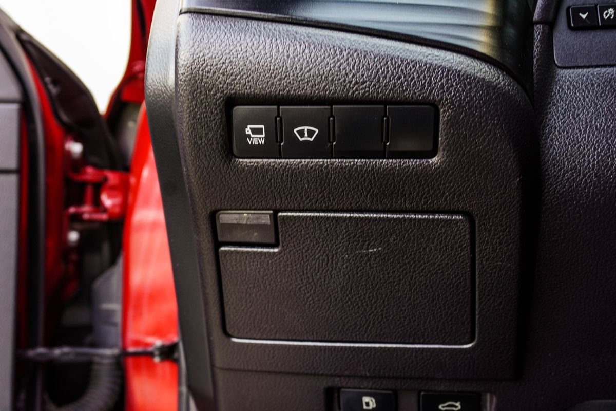 Used 2020 Lexus ES 350 Ultra Luxury w/ Accessory Package 2 image 30