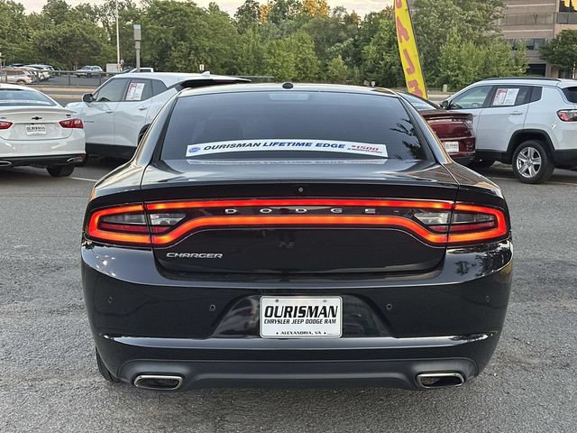 Used 2020 Dodge Charger SXT RWD image 4