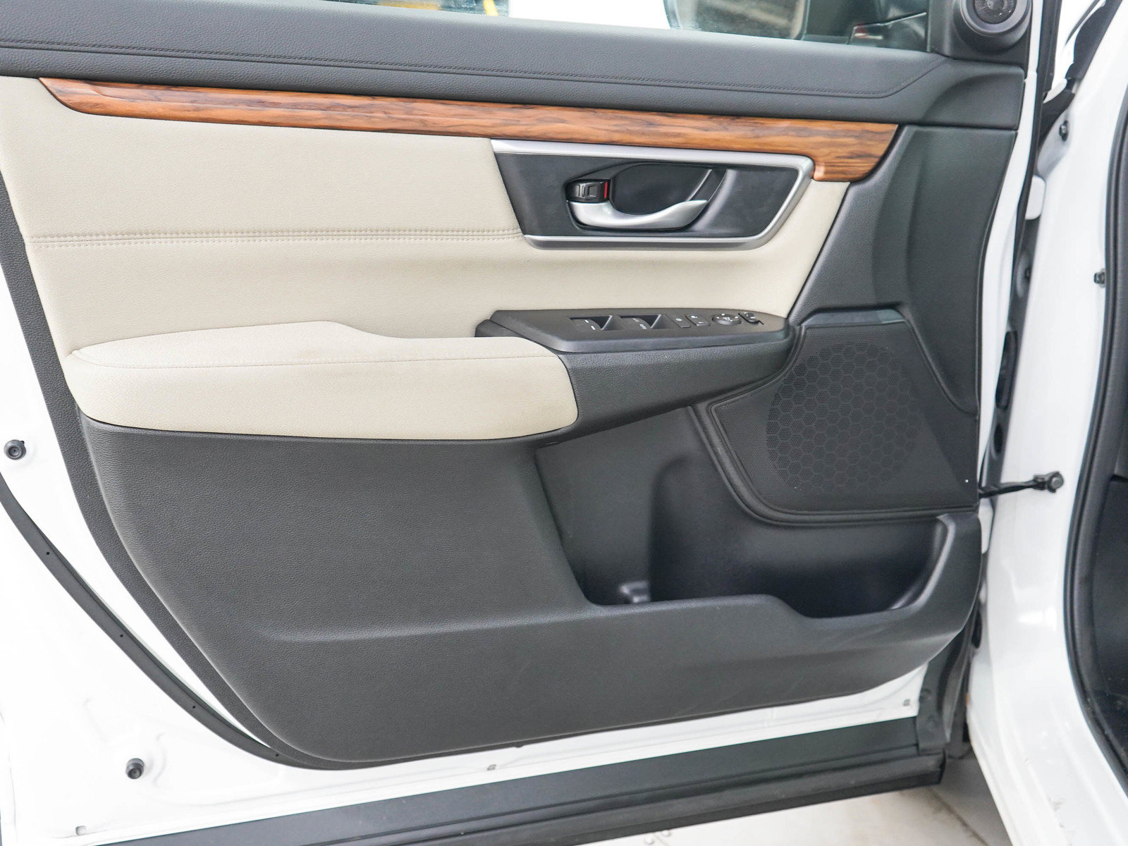 Used 2021 Honda CR-V EX image 18