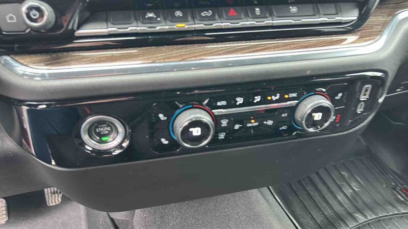 Used 2023 Chevrolet Silverado 1500 LT image 25