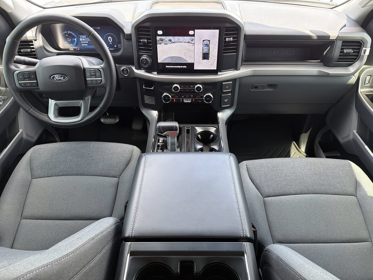 Used 2025 Ford F150 Lightning XLT AWD/4WD image 12