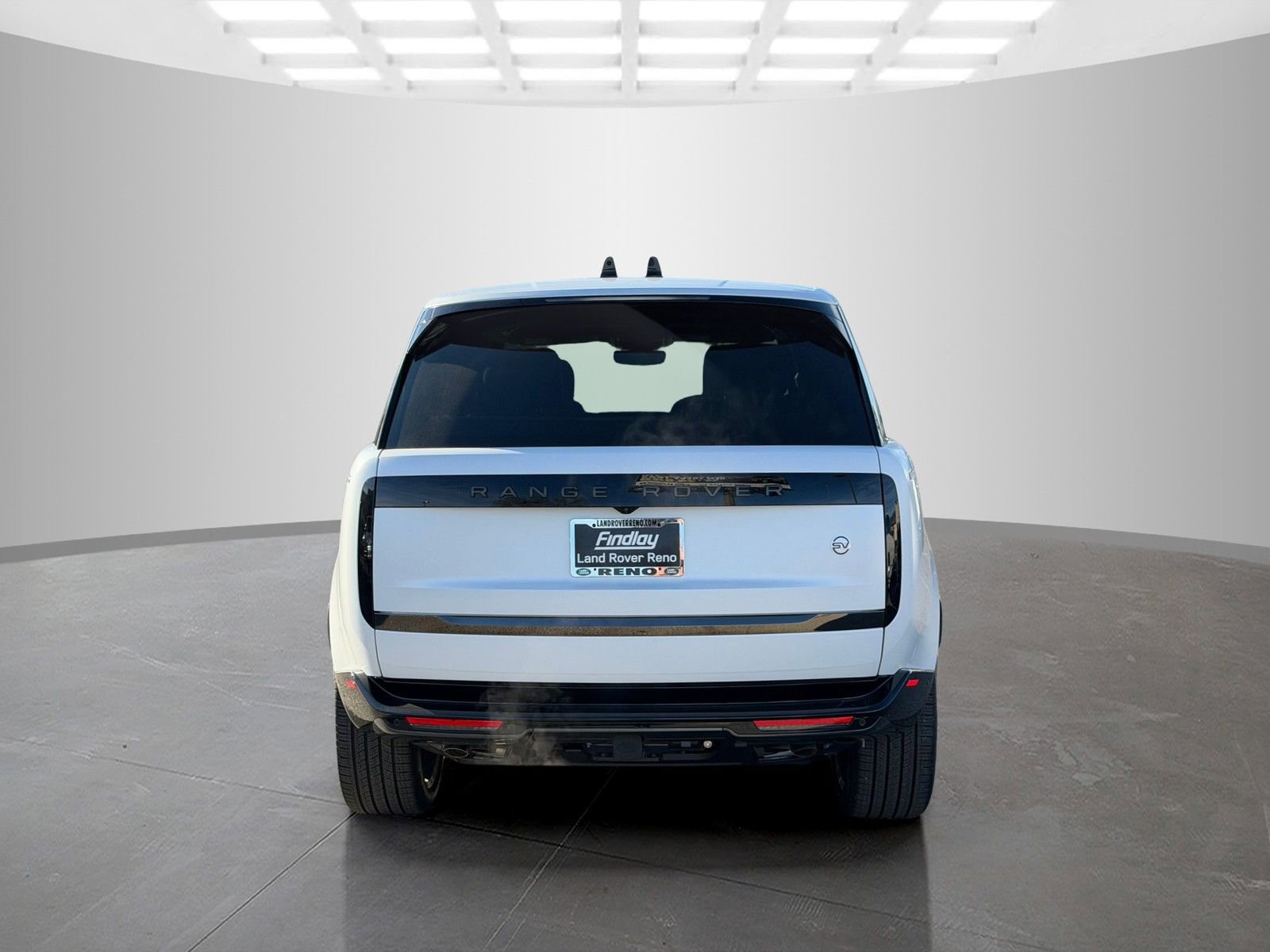 New 2026 Land Rover Range Rover SV image 6