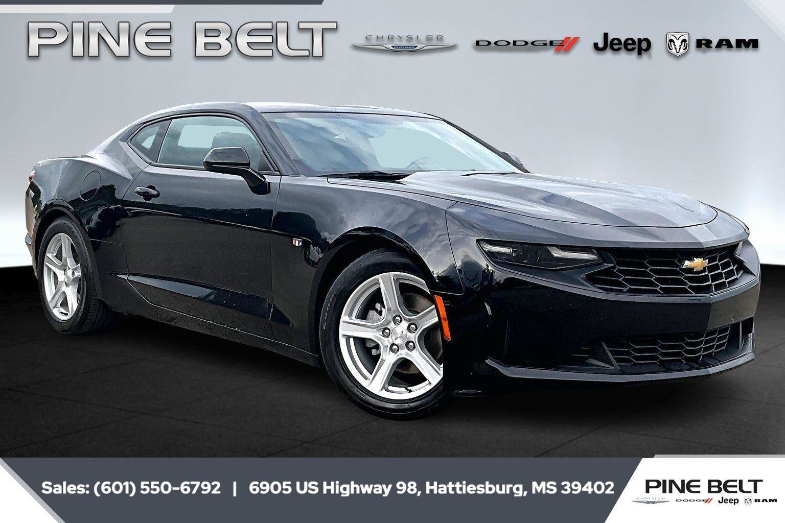Used 2023 Chevrolet Camaro LT image 2