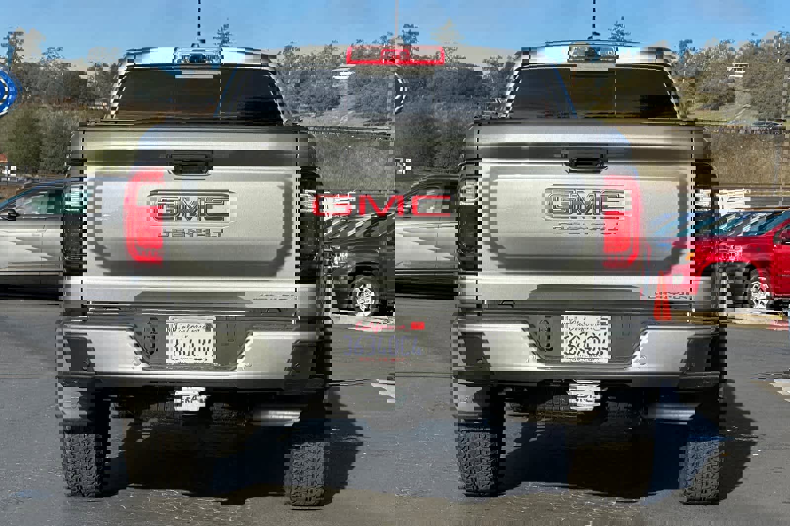 Used 2024 GMC Canyon Denali image 5