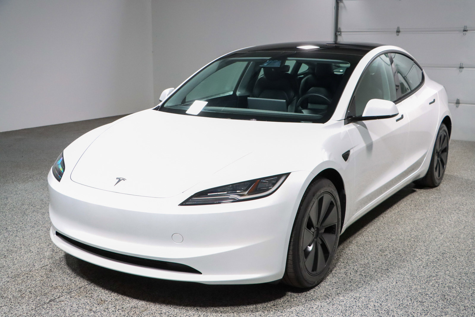 Used 2025 Tesla Model 3 Long Range image 26