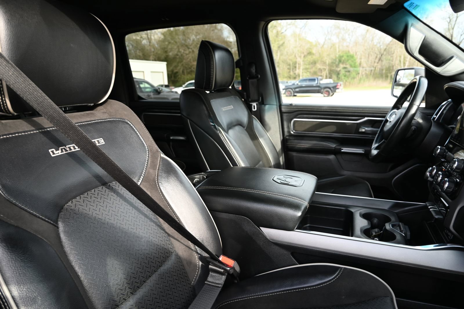 Used 2024 RAM 1500 Laramie image 27