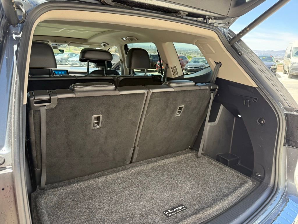 Used 2024 Volkswagen Atlas SEL Premium R-Line image 14