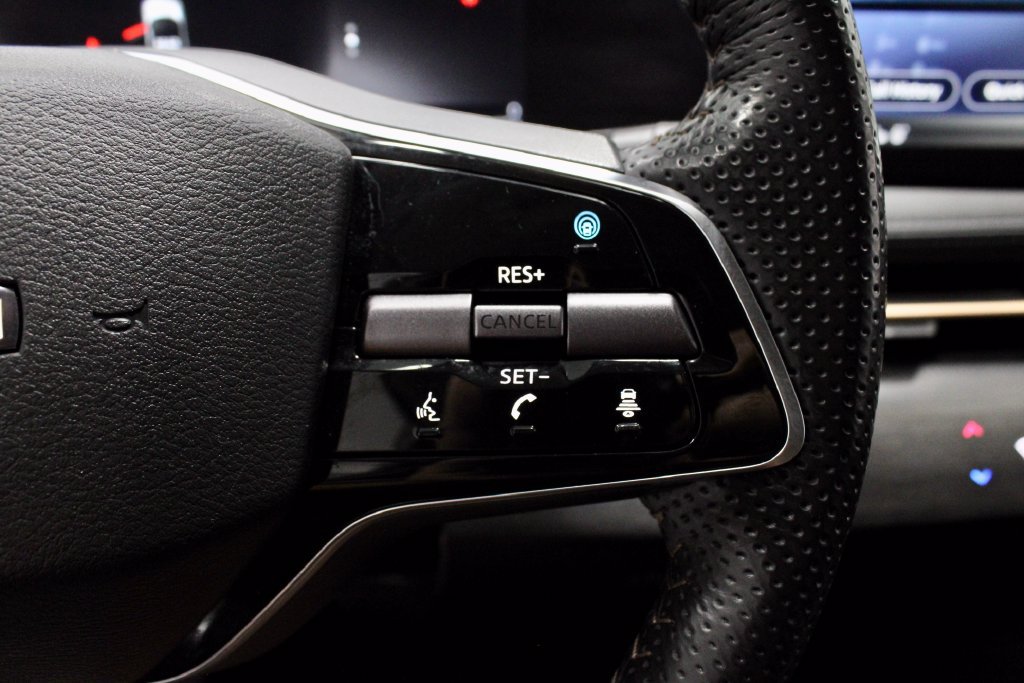 Certified 2023 Nissan Ariya AWD image 28