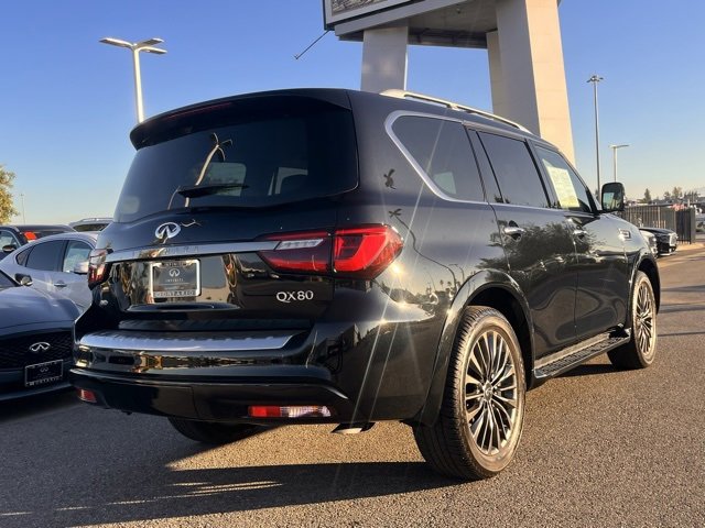 Certified 2023 INFINITI QX80 Premium Select w/ Cargo Package image 7