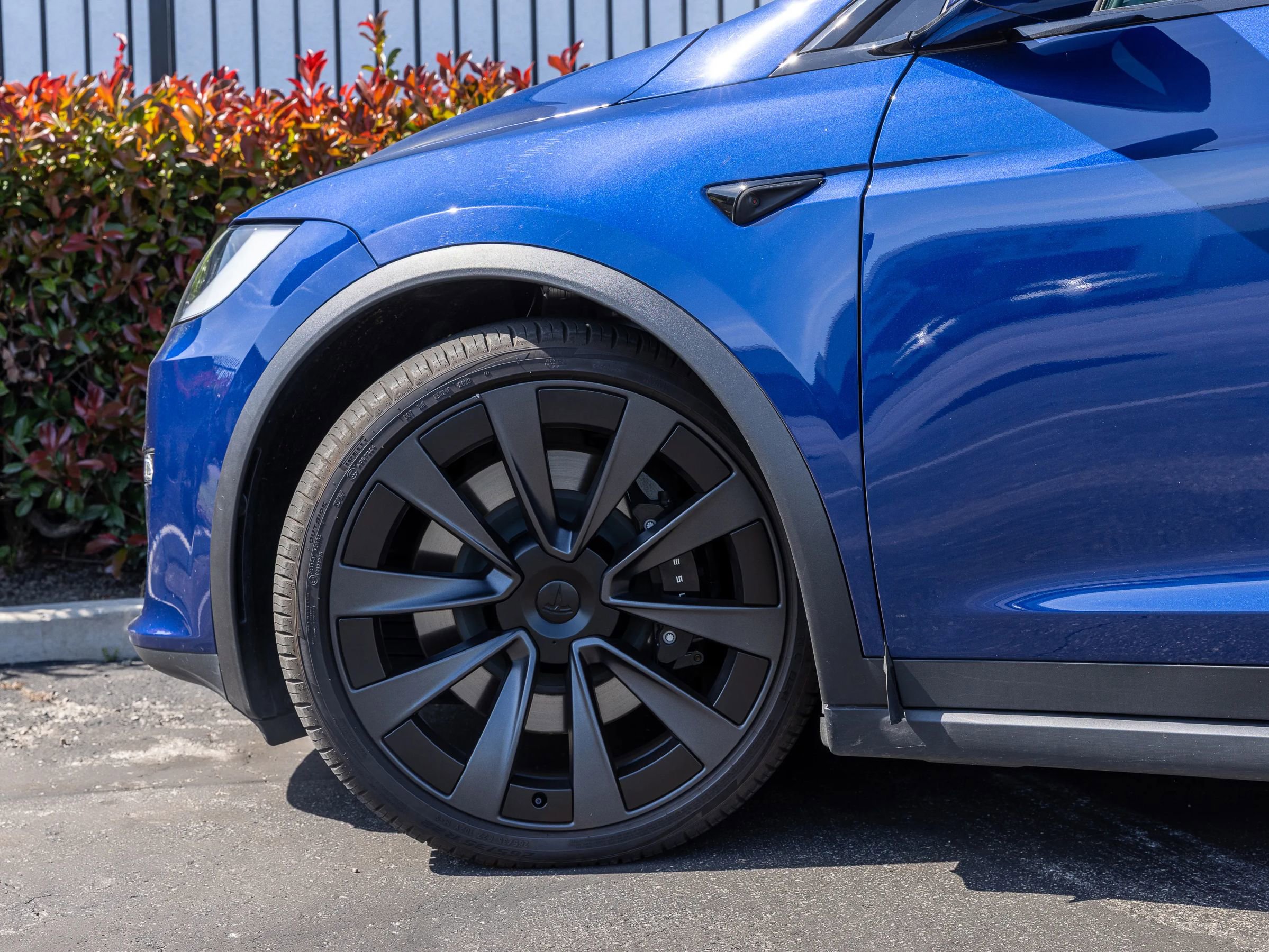 Used 2024 Tesla Model X image 5