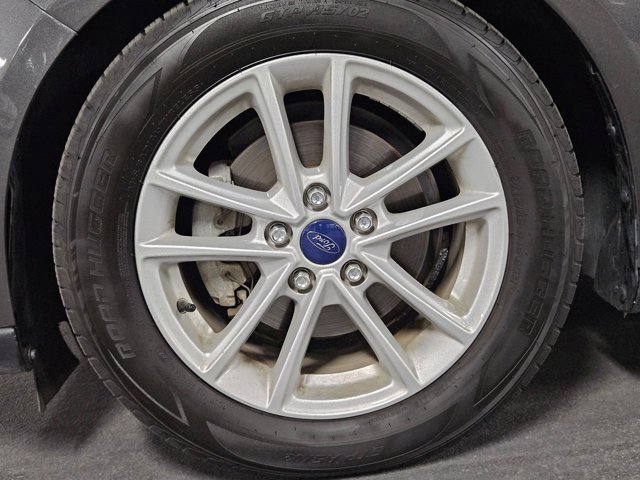 Used 2017 Ford Focus SE image 22