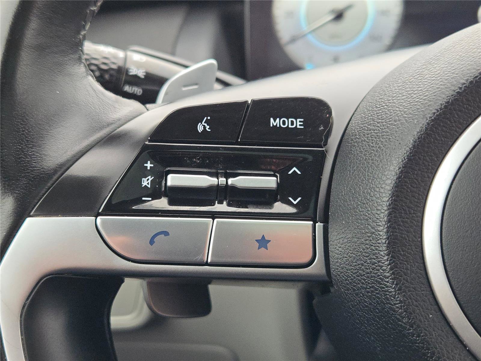 Used 2024 Hyundai Tucson Limited image 35